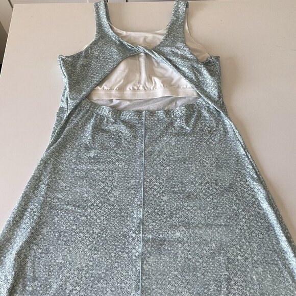 Prana Womens Skypath Dress Blue Green L Padded Open Back Active Outdoor Travel - Picture 4 of 10